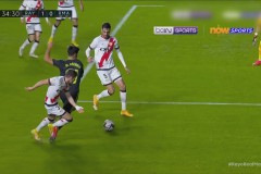 西甲联赛第6轮积分榜变动：巴塞罗那领跑，塞维利亚神奇逆转